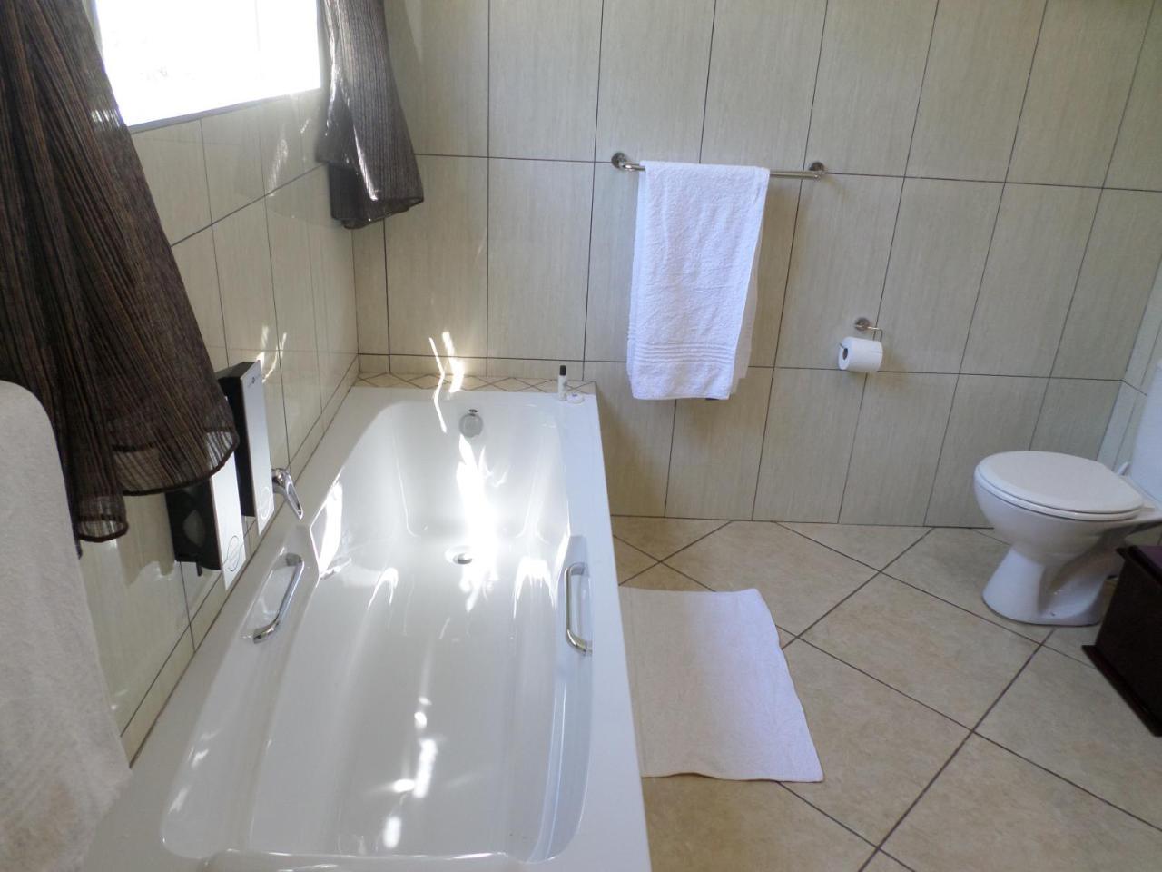 The Links Guest House Pretoria-Noord Exteriör bild